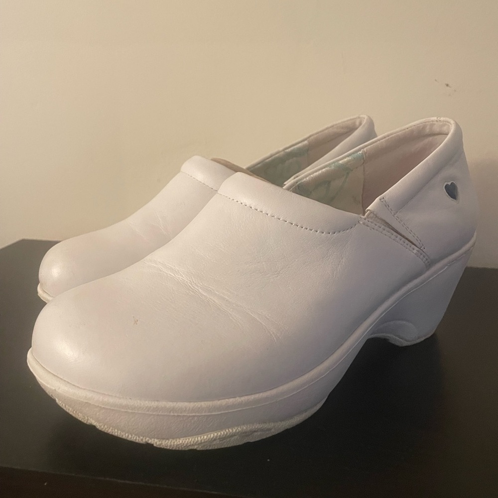 White nursemates clogs